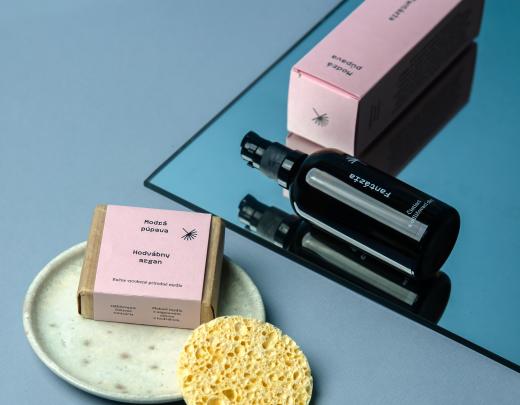 Objavte umenie dvojfázového čistenia pleti